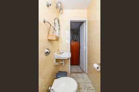 Casa à venda com 226m², 4 quartos e 2 vagasBanheiro da Suíte 4