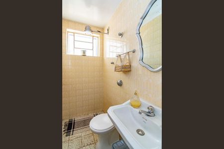 Casa à venda com 226m², 4 quartos e 2 vagasBanheiro da Suíte 4