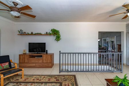 Casa à venda com 226m², 4 quartos e 2 vagasSala 3