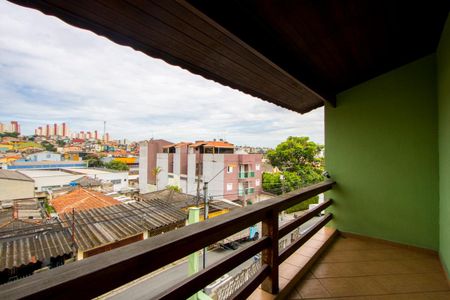 Casa à venda com 230m², 3 quartos e 4 vagasVaranda do quarto 1