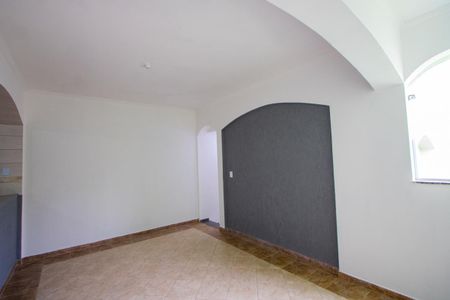 Casa à venda com 230m², 3 quartos e 4 vagasCopa