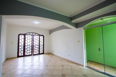 Sala de casa à venda com 3 quartos, 230m² em Vila Guarará, Santo André