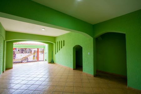 Casa à venda com 230m², 3 quartos e 4 vagasGaragem