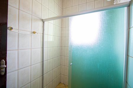 Casa à venda com 230m², 3 quartos e 4 vagasBanheiro social