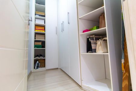 Casa de condomínio à venda com 99m², 3 quartos e 1 vagaCloset