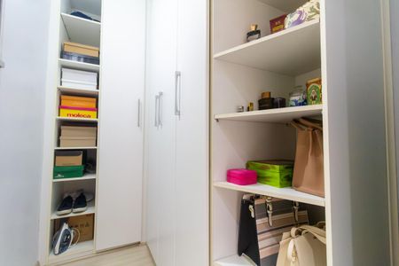 Casa de condomínio à venda com 99m², 3 quartos e 1 vagaCloset