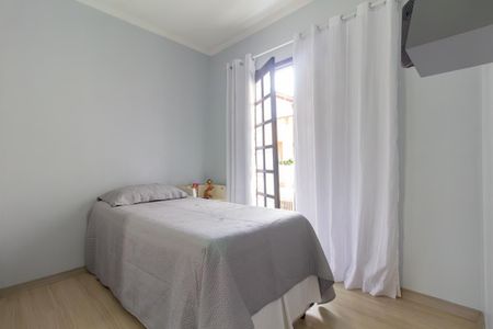 Casa de condomínio à venda com 99m², 3 quartos e 1 vagaQuarto 2