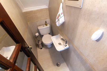 Casa de condomínio à venda com 99m², 3 quartos e 1 vagaLavabo