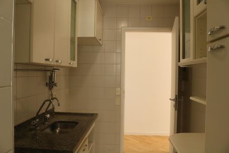 Apartamento à venda com 56m², 2 quartos e 2 vagasCozinha