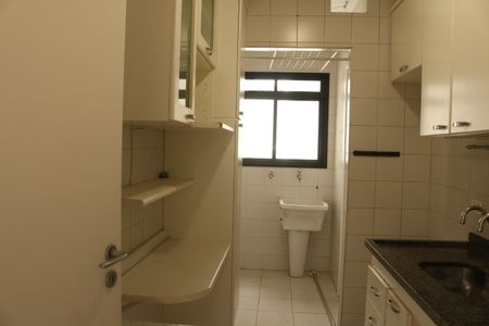 Apartamento à venda com 56m², 2 quartos e 2 vagasCozinha