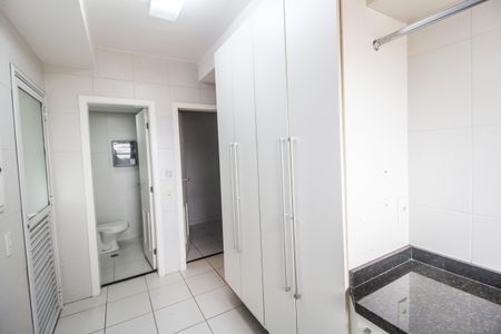 Apartamento para alugar com 207m², 3 quartos e 3 vagasÁrea de Serviço