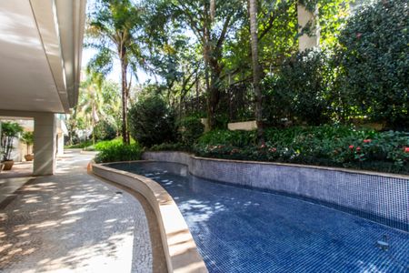 Apartamento para alugar com 207m², 3 quartos e 3 vagasEntrada