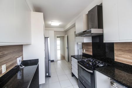Apartamento para alugar com 207m², 3 quartos e 3 vagasCozinha