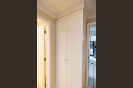 Apartamento para alugar com 207m², 3 quartos e 3 vagasCorredor