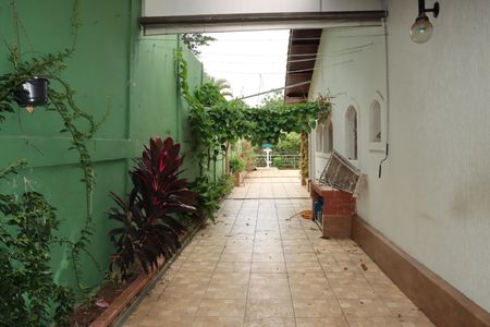 Casa de condomínio para alugar com 2600m², 3 quartos e sem vagaÁrea comum