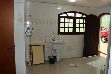 Casa de condomínio para alugar com 2600m², 3 quartos e sem vagaÁrea de Serviço