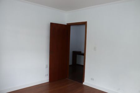 Casa de condomínio para alugar com 2600m², 3 quartos e sem vagaQuarto 3
