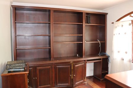 Casa de condomínio para alugar com 2600m², 3 quartos e sem vagaEscritório