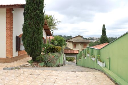 Casa de condomínio para alugar com 2600m², 3 quartos e sem vagaÁrea comum