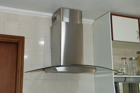 Casa de condomínio para alugar com 2600m², 3 quartos e sem vagaCozinha