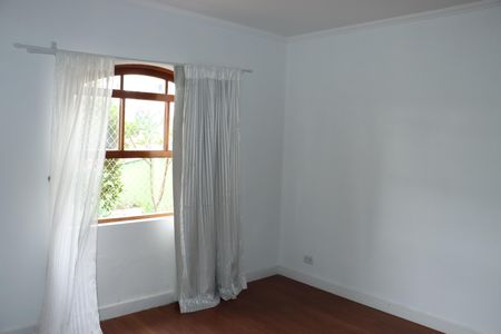 Casa de condomínio para alugar com 2600m², 3 quartos e sem vagaQuarto 3