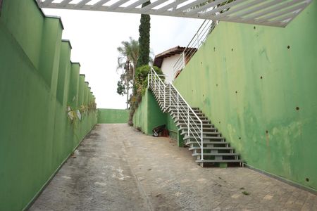 Casa de condomínio para alugar com 2600m², 3 quartos e sem vagaÁrea comum