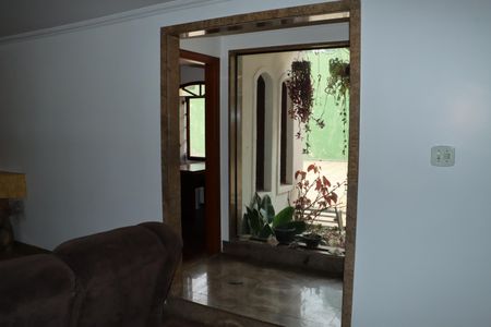 Casa de condomínio para alugar com 2600m², 3 quartos e sem vagaCorredor