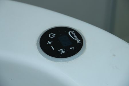 Casa de condomínio para alugar com 2600m², 3 quartos e sem vagaBanheiro da Suíte