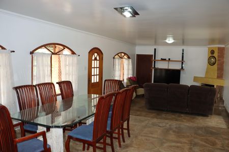 Sala de casa de condomínio para alugar com 3 quartos, 2600m² em Parque São Paulo, Cotia