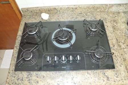 Casa de condomínio para alugar com 2600m², 3 quartos e sem vagaCozinha