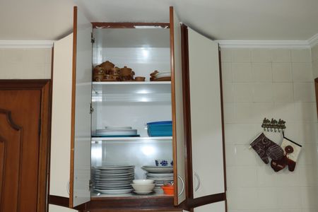 Casa de condomínio para alugar com 2600m², 3 quartos e sem vagaCozinha