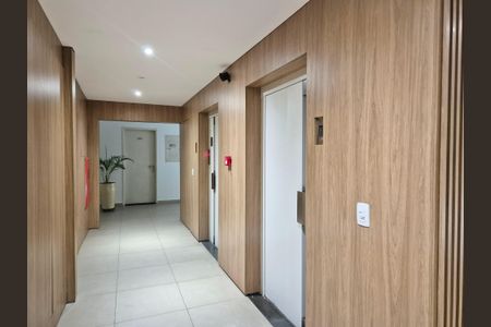 Apartamento à venda com 42m², 1 quarto e 1 vagaHall