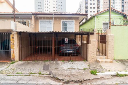 Casa à venda com 154m², 3 quartos e 2 vagasFachada