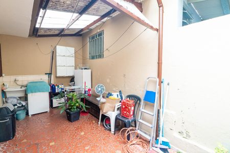 Casa à venda com 154m², 3 quartos e 2 vagasCasa 1 - Lavanderia