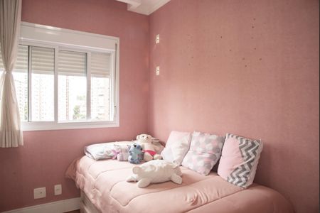 Apartamento à venda com 115m², 3 quartos e 2 vagasQuarto 2