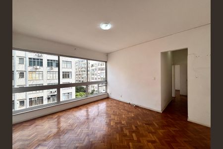 Sala de apartamento à venda com 2 quartos, 75m² em Copacabana, Rio de Janeiro