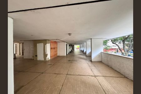 Apartamento à venda com 75m², 2 quartos e sem vagaÁrea comum