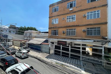 Vista de kitnet/studio para alugar com 1 quarto, 18m² em Jardim Vinte E Cinco de Agosto, Duque de Caxias