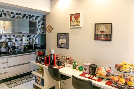 Apartamento à venda com 100m², 2 quartos e 2 vagasCozinha