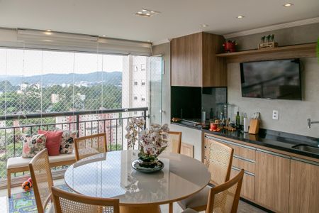 Apartamento à venda com 100m², 2 quartos e 2 vagasSala - Varanda
