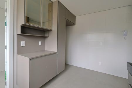 Apartamento à venda com 153m², 4 quartos e 4 vagas Apartamento à venda com 153m², 4 quartos e 4 vagasCozinha