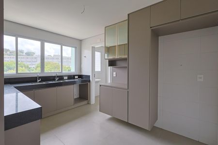 Apartamento à venda com 153m², 4 quartos e 4 vagas Apartamento à venda com 153m², 4 quartos e 4 vagasCozinha
