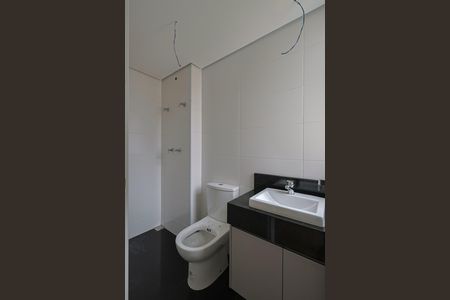 Apartamento à venda com 153m², 4 quartos e 4 vagas Apartamento à venda com 153m², 4 quartos e 4 vagasBanheiro da Suíte 1