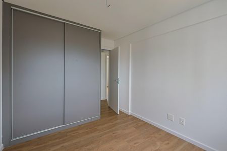 Apartamento à venda com 153m², 4 quartos e 4 vagas Apartamento à venda com 153m², 4 quartos e 4 vagasQuarto 2