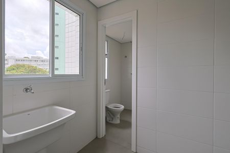 Apartamento à venda com 153m², 4 quartos e 4 vagas Apartamento à venda com 153m², 4 quartos e 4 vagasÁrea de Serviço