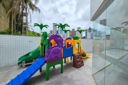 Apartamento à venda com 153m², 4 quartos e 4 vagas Apartamento à venda com 153m², 4 quartos e 4 vagasÁrea comum - Playground