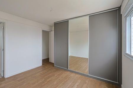 Apartamento à venda com 153m², 4 quartos e 4 vagas Apartamento à venda com 153m², 4 quartos e 4 vagasSuíte 2