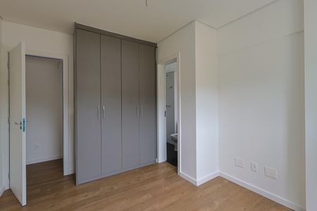 Apartamento à venda com 153m², 4 quartos e 4 vagas Apartamento à venda com 153m², 4 quartos e 4 vagasSuíte 1