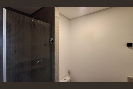 Banheiro  de kitnet/studio para alugar com 1 quarto, 23m² em Santa Paula, São Caetano do Sul