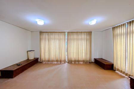 Apartamento para alugar com 60m², 2 quartos e 1 vagaÁrea comum